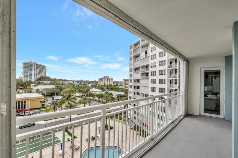 Condominio en venta en Pompano Beach, Florida, 2 dormitorios, 92.9 m2 № 874557 - foto 11