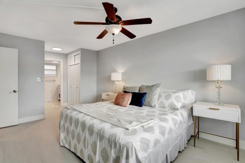 Condominio en venta en Pompano Beach, Florida, 2 dormitorios, 92.9 m2 № 874557 - foto 3
