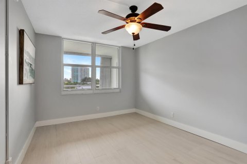Copropriété à vendre à Pompano Beach, Floride: 2 chambres, 92.9 m2 № 874557 - photo 7