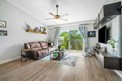 Condominio en venta en Royal Palm Beach, Florida, 2 dormitorios, 103.31 m2 № 1221566 - foto 15