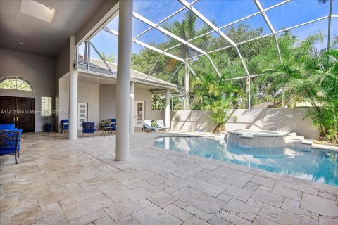 Villa ou maison à vendre à Parkland, Floride: 4 chambres, 394.74 m2 № 658199 - photo 12