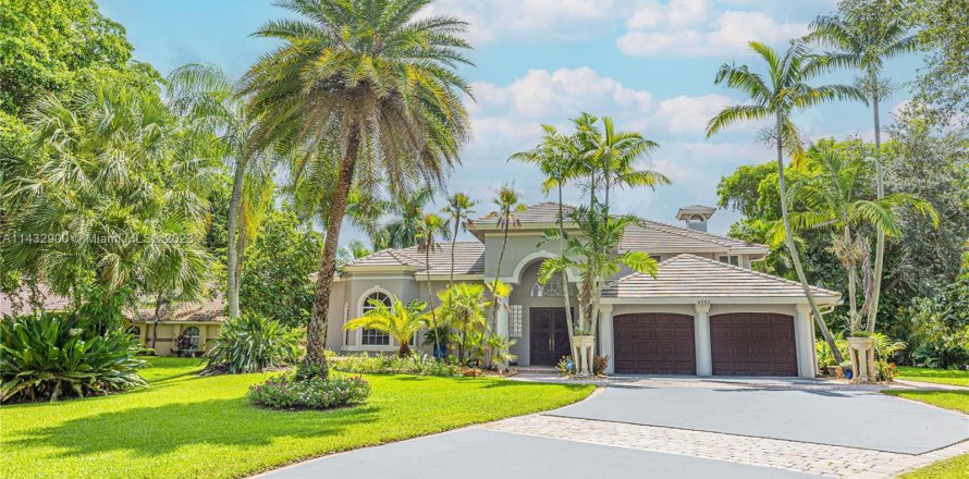 Villa ou maison à Parkland, Floride 4 chambres, 394.74 m2 № 658199