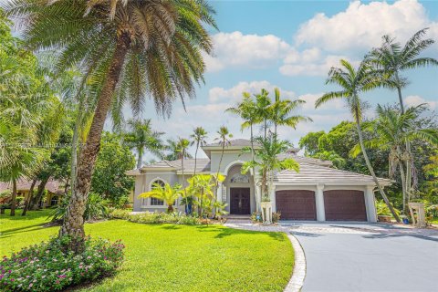 Villa ou maison à vendre à Parkland, Floride: 4 chambres, 394.74 m2 № 658199 - photo 8
