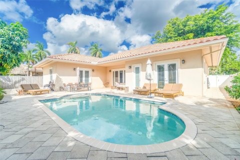 Villa ou maison à vendre à Deerfield Beach, Floride: 4 chambres, 204.94 m2 № 833213 - photo 17