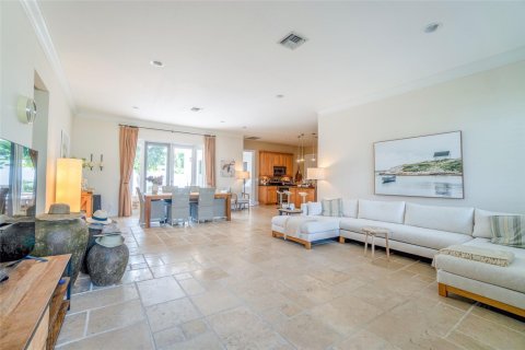 Villa ou maison à vendre à Deerfield Beach, Floride: 4 chambres, 204.94 m2 № 833213 - photo 21