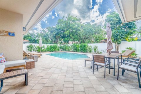 Villa ou maison à vendre à Deerfield Beach, Floride: 4 chambres, 204.94 m2 № 833213 - photo 16