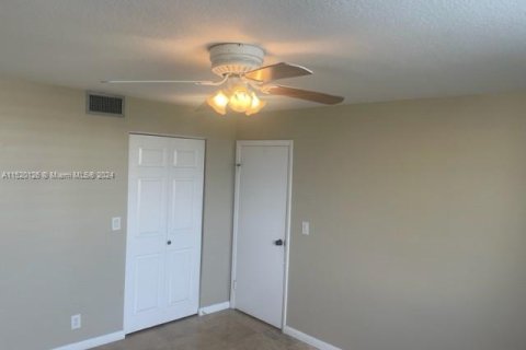 Condominio en venta en Dania Beach, Florida, 2 dormitorios, 110.55 m2 № 965708 - foto 15