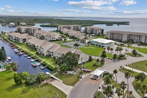 Condo in Port Richey, Florida, 2 bedrooms  № 1359696 - photo 23