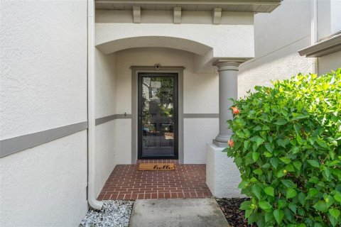 Townhouse in Saint Petersburg, Florida 3 bedrooms, 155.33 sq.m. № 1359694 - photo 28