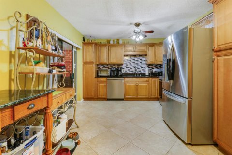 Townhouse in Palm Beach Gardens, Florida 3 bedrooms, 138.24 sq.m. № 1181988 - photo 25