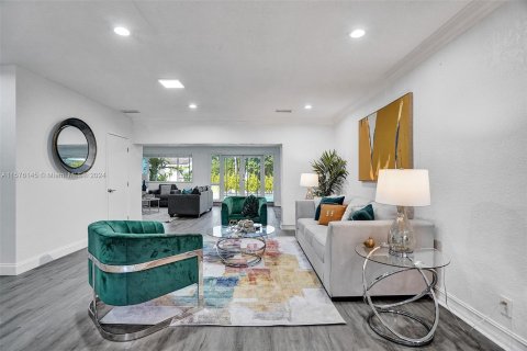 Casa en venta en Southwest Ranches, Florida, 6 dormitorios, 380.53 m2 № 1141883 - foto 4
