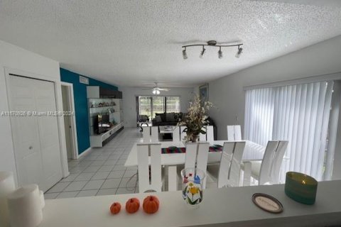 Condominio en venta en Weston, Florida, 2 dormitorios, 113.34 m2 № 1390006 - foto 25