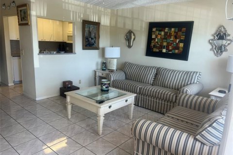 Condo in West Palm Beach, Florida, 1 bedroom  № 1182620 - photo 13