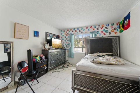 Copropriété à vendre à Deerfield Beach, Floride: 2 chambres, 86.96 m2 № 1182621 - photo 9