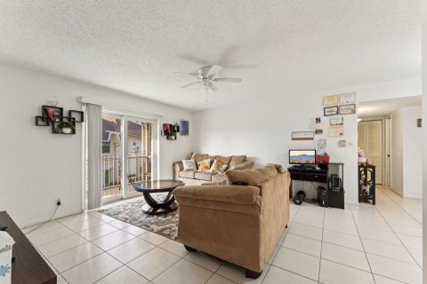 Condo in Deerfield Beach, Florida, 2 bedrooms  № 1182621 - photo 21