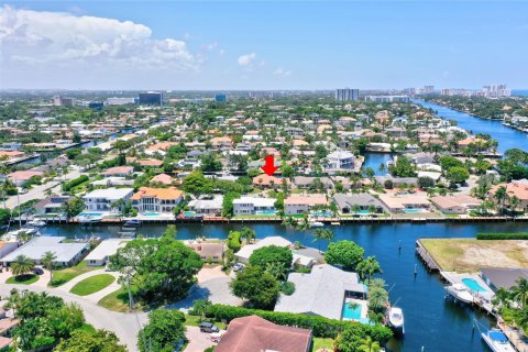 Villa ou maison à louer à Fort Lauderdale, Floride: 3 chambres, 222.13 m2 № 868634 - photo 16