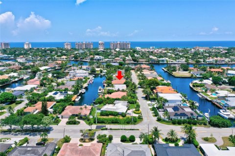 Villa ou maison à louer à Fort Lauderdale, Floride: 3 chambres, 222.13 m2 № 868634 - photo 17