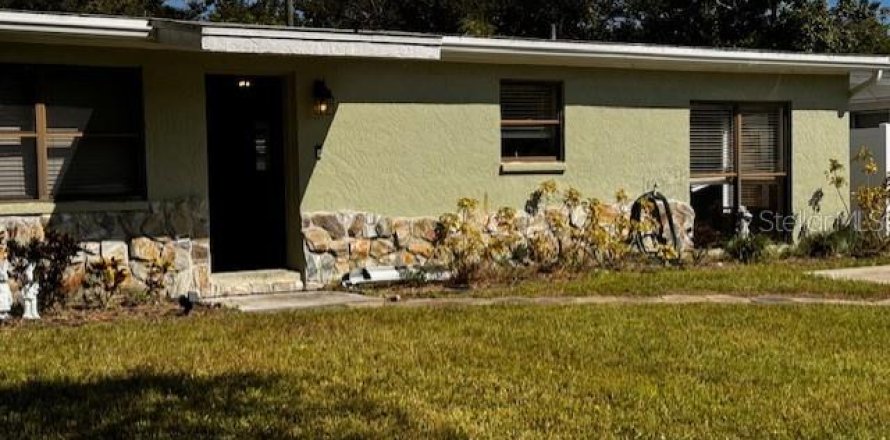 House in Pinellas Park, Florida 3 bedrooms, 124.49 sq.m. № 1378211