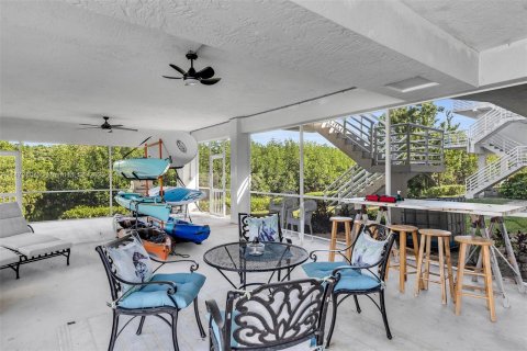Villa ou maison à vendre à Key Largo, Floride: 5 chambres, 407.38 m2 № 782904 - photo 16