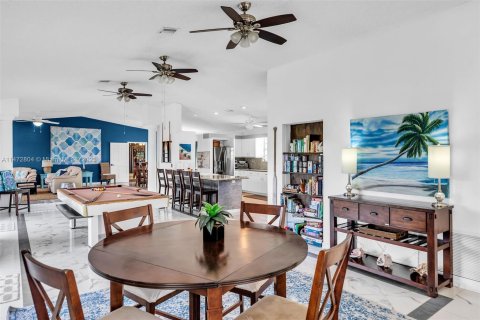 Casa en venta en Key Largo, Florida, 5 dormitorios, 407.38 m2 № 782904 - foto 21