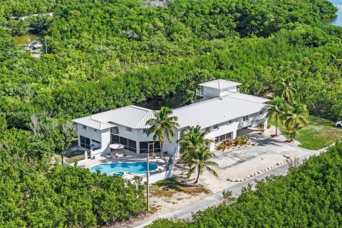 Villa ou maison à vendre à Key Largo, Floride: 5 chambres, 407.38 m2 № 782904 - photo 1