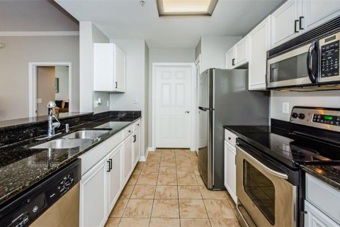 Condo in Tampa, Florida, 2 bedrooms  № 1354152 - photo 21