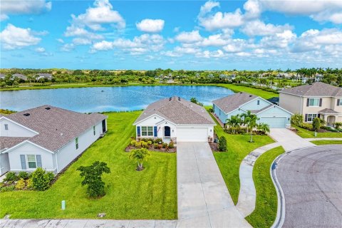 Villa ou maison à vendre à Sarasota, Floride: 3 chambres, 165.18 m2 № 1354149 - photo 1