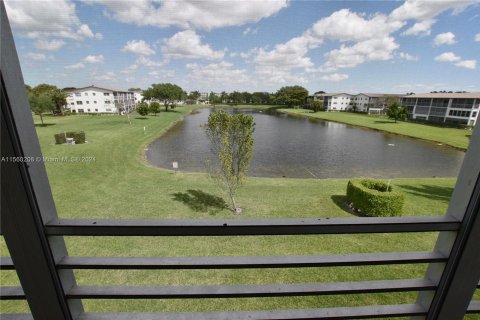 Condo in Boca Raton, Florida, 1 bedroom  № 1092088 - photo 2