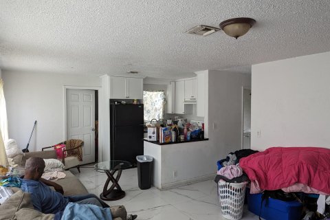 House in Delray Beach, Florida 3 bedrooms, 116.87 sq.m. № 1216284 - photo 5
