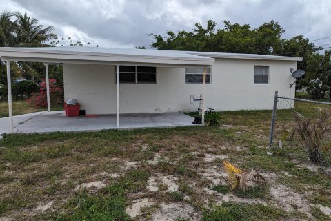 House in Delray Beach, Florida 3 bedrooms, 116.87 sq.m. № 1216284 - photo 8