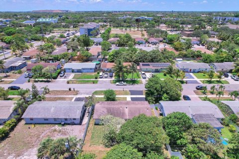 Villa ou maison à vendre à Deerfield Beach, Floride: 4 chambres, 130.43 m2 № 1216236 - photo 30