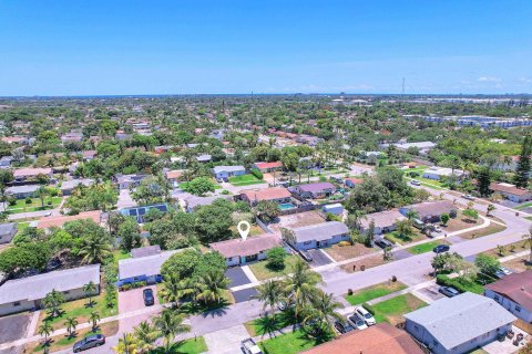 Villa ou maison à vendre à Deerfield Beach, Floride: 4 chambres, 130.43 m2 № 1216236 - photo 14