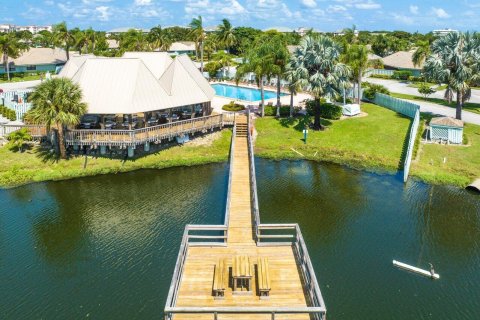 Villa ou maison à vendre à Jupiter, Floride: 2 chambres, 143.07 m2 № 1182001 - photo 2