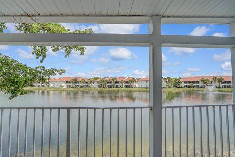 Condo in Palm Beach Gardens, Florida, 2 bedrooms  № 1182037 - photo 12