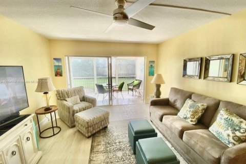 Copropriété à vendre à Pompano Beach, Floride: 1 chambre, 83.61 m2 № 1377232 - photo 15