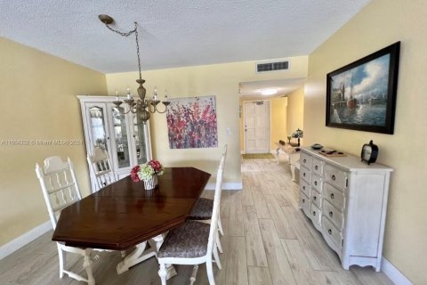 Copropriété à vendre à Pompano Beach, Floride: 1 chambre, 83.61 m2 № 1377232 - photo 8