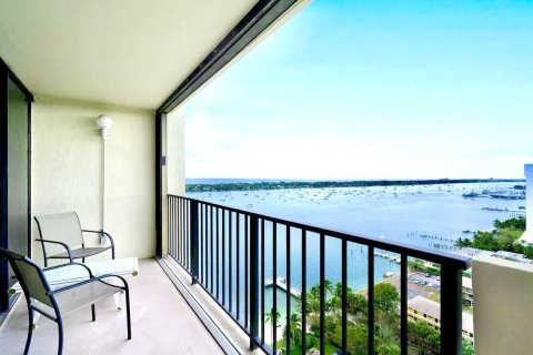 Condo in West Palm Beach, Florida, 2 bedrooms  № 1154251 - photo 6