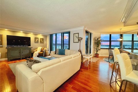 Condominio en venta en Riviera Beach, Florida, 2 dormitorios, 135.36 m2 № 1237857 - foto 4