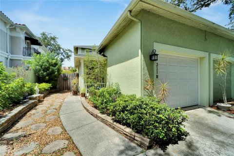 Townhouse in Tampa, Florida 3 bedrooms, 142.14 sq.m. № 706789 - photo 5