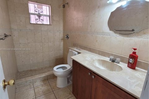 Casa en alquiler en Hialeah Gardens, Florida, 3 dormitorios, 104.98 m2 № 1345764 - foto 10