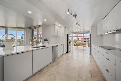 Condo in Key Biscayne, Florida, 3 bedrooms  № 1330426 - photo 10