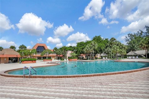 Condominio en venta en Margate, Florida, 1 dormitorio, 66.98 m2 № 1292167 - foto 24