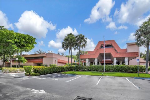 Condo in Margate, Florida, 1 bedroom  № 1292167 - photo 23