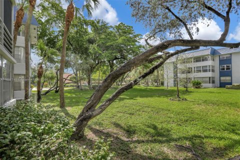 Condo in Margate, Florida, 1 bedroom  № 1292167 - photo 22