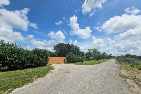 Villa ou maison à vendre à Miami, Floride: 4 chambres, 197.42 m2 № 1351704 - photo 1