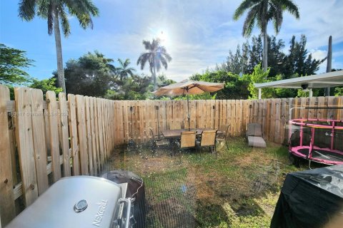 Townhouse in Homestead, Florida 3 bedrooms, 169.73 sq.m. № 1294454 - photo 8