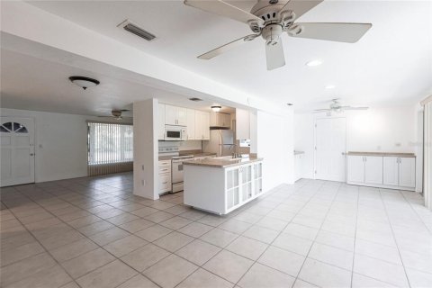 Casa en venta en Port Charlotte, Florida, 2 dormitorios, 124.4 m2 № 1287457 - foto 15