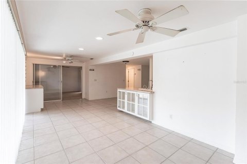 Villa ou maison à vendre à Port Charlotte, Floride: 2 chambres, 124.4 m2 № 1287457 - photo 16