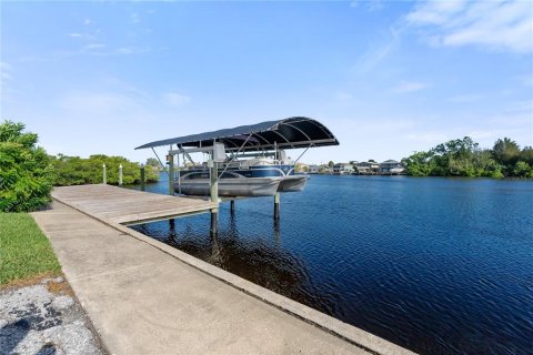 Villa ou maison à vendre à Hudson, Floride: 2 chambres, 106.28 m2 № 1350047 - photo 6