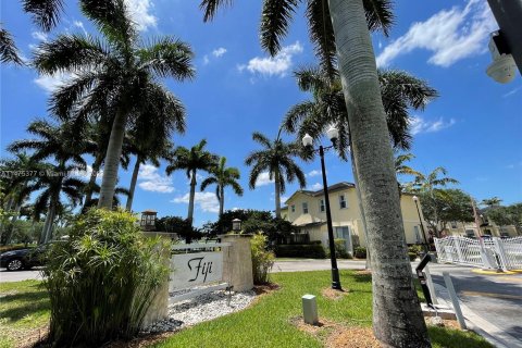 Condominio en venta en Homestead, Florida, 2 dormitorios, 119.84 m2 № 804307 - foto 2